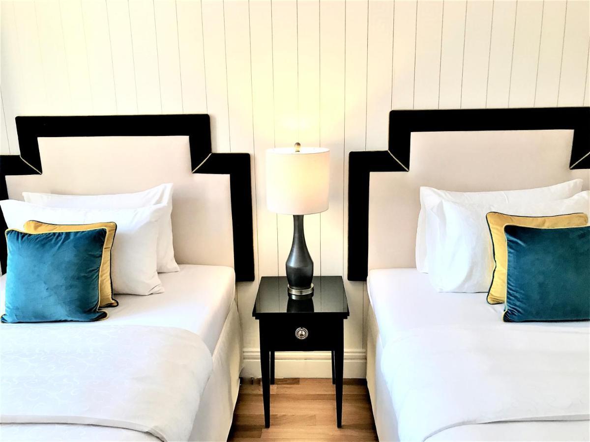 Mondrian Luxury Suites & Apartments Market Square IV Warschau Buitenkant foto
